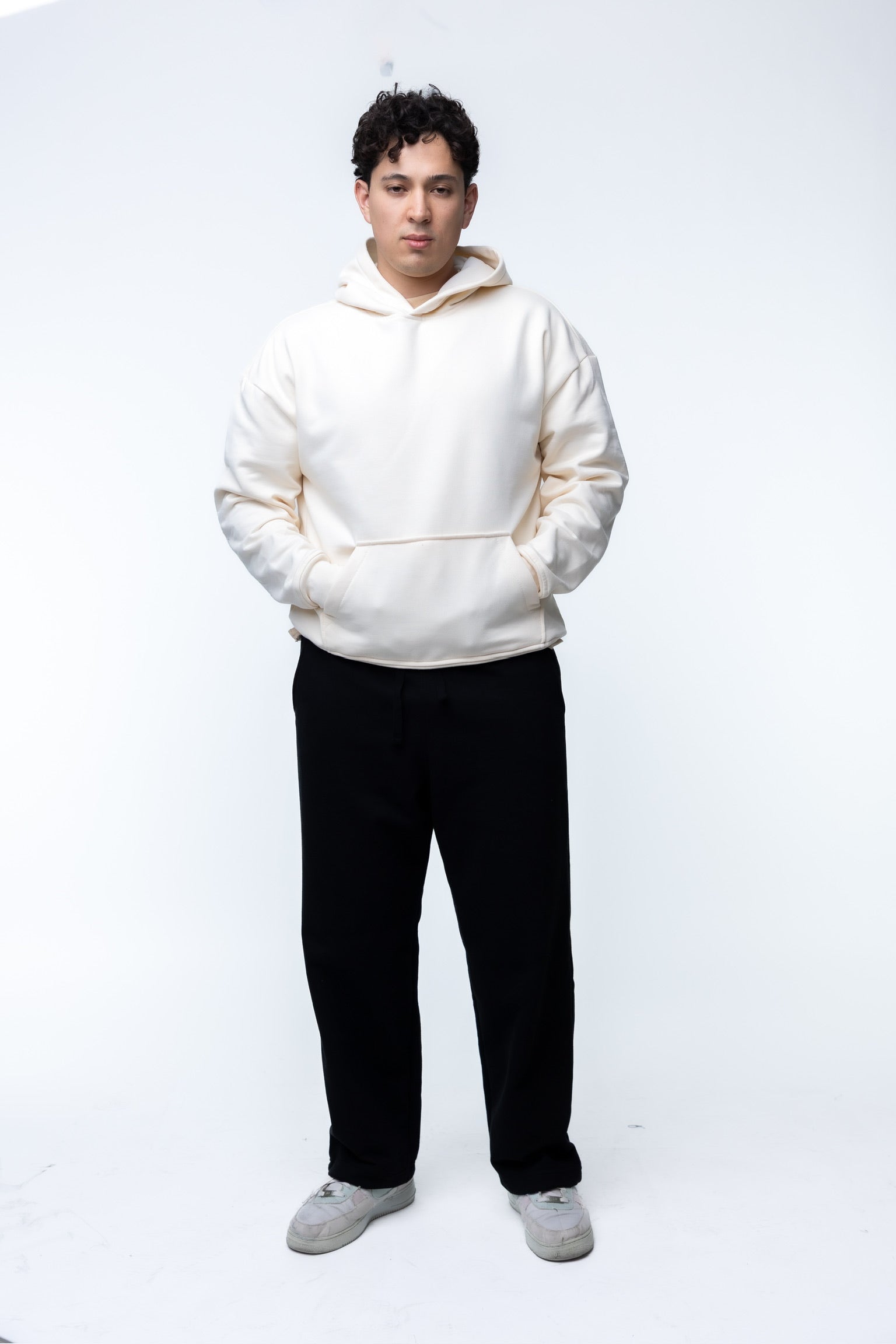 Sudadera Semioversize 300 GSM